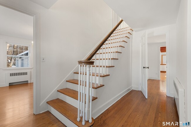 Building Photo - 111 Lyons Plain Rd