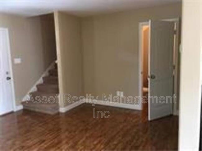 Building Photo - 246 Beals Chapel Rd