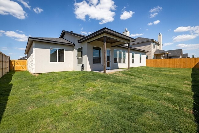 Building Photo - 125 Madrona
