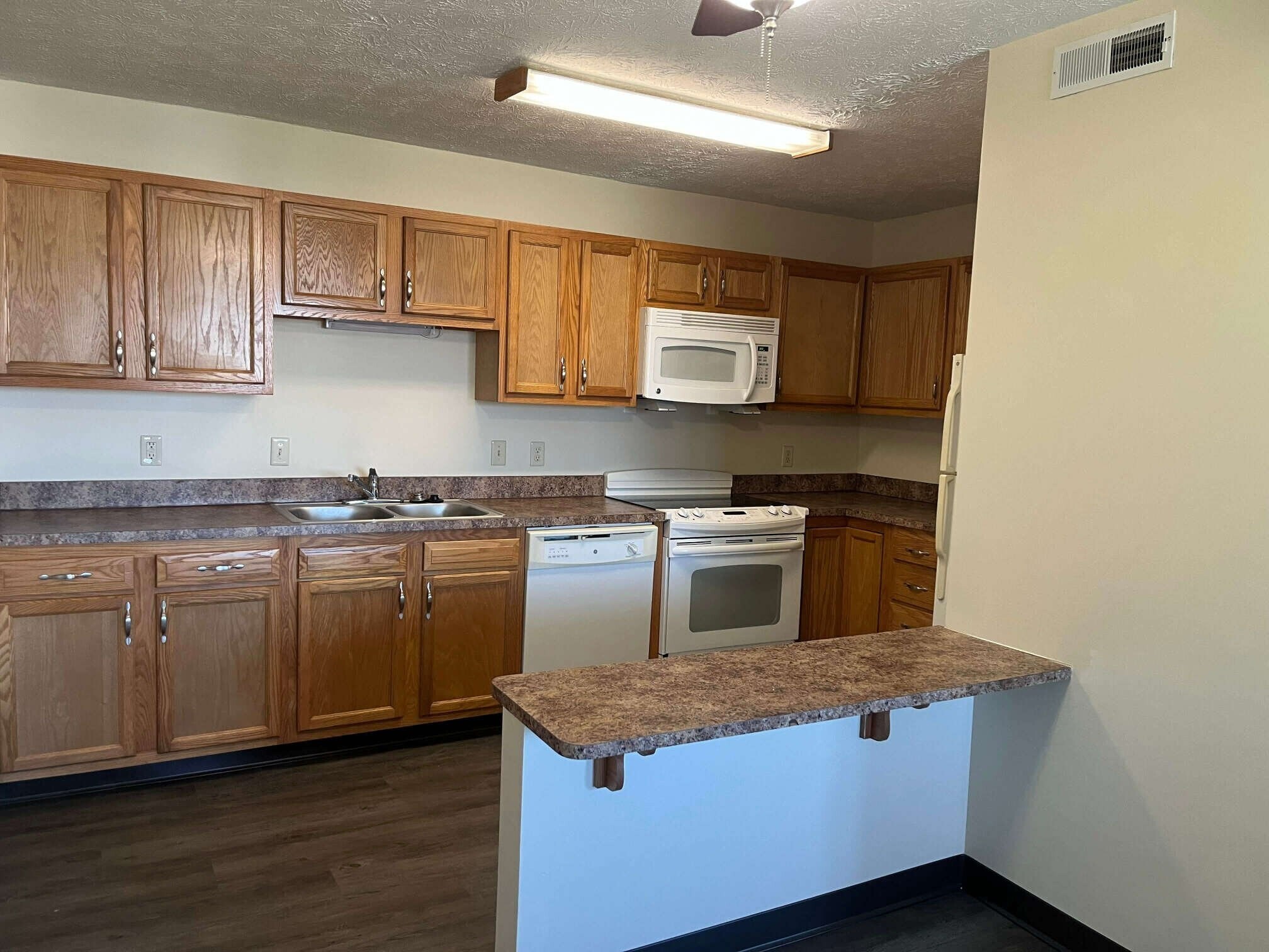 936 E Wilson St Bryan, OH 43506 – photo 5