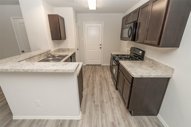 Foto del edificio - 16911 Andrew Nook Ln