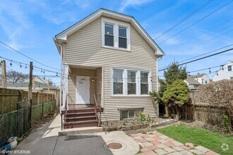 Building Photo - 2542 N Long Ave