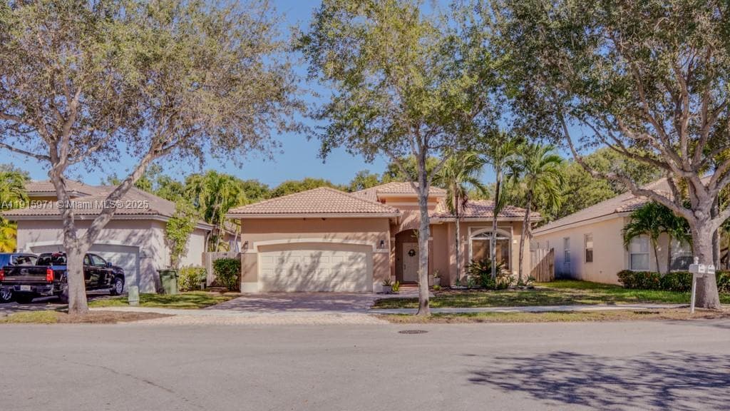 Foto principal - 1701 SE 17th Ave