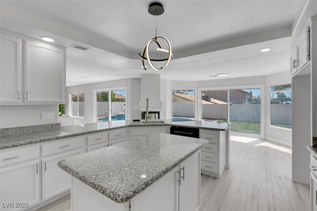 Foto del edificio - 3604 N Campbell Rd