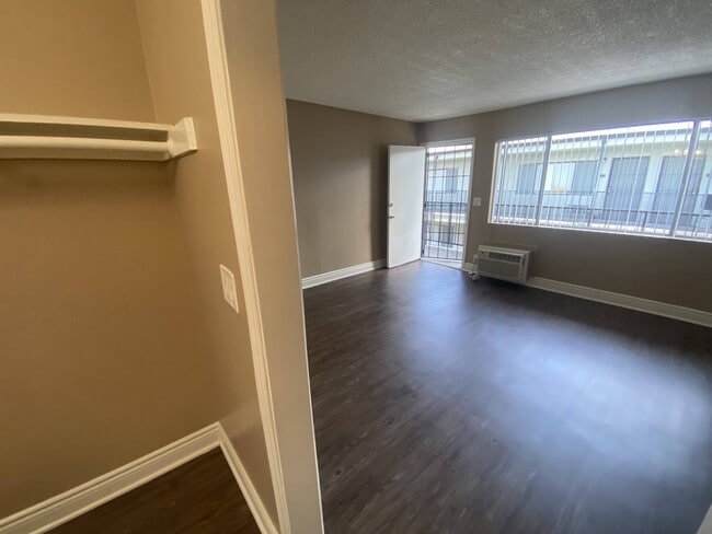Foto del edificio - 7466 Rosemead Apts