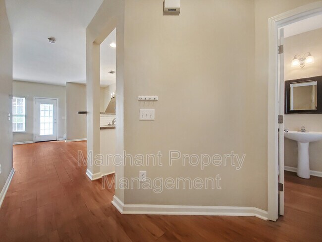 Building Photo - 412 Bridgewood Ct