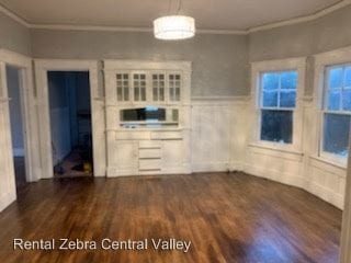 Primary Photo - 4 br, 2 bath House - 305 W 19th St
