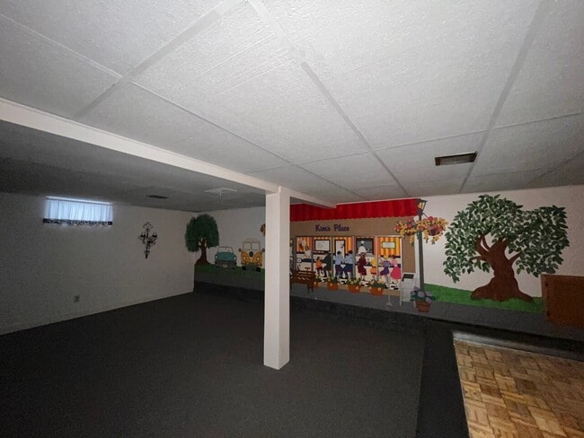 Building Photo - 12 S Severance St