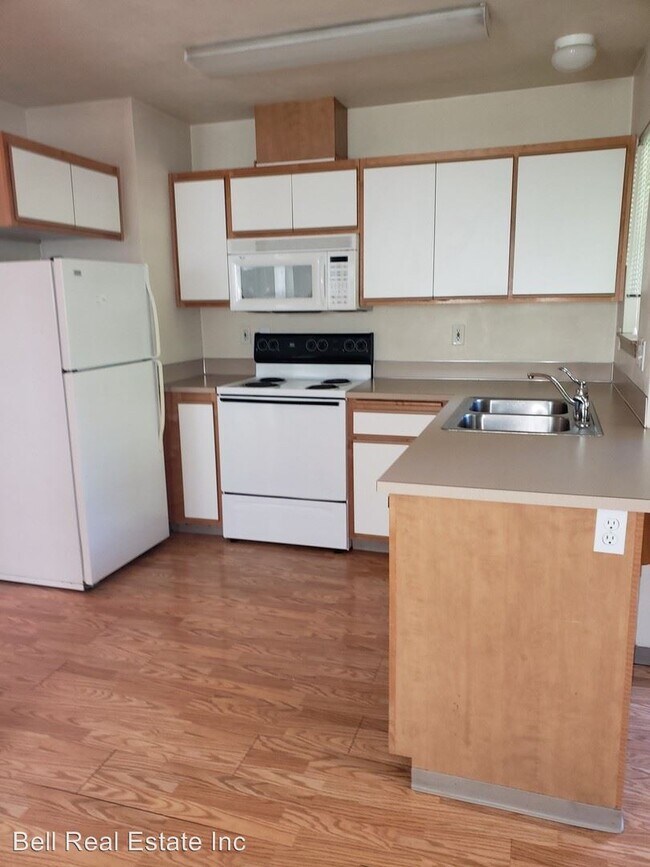 Foto del edificio - 964-966 E 18th Ave