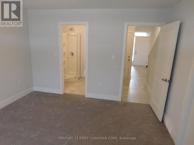 Building Photo - 530 Gatestone Rd