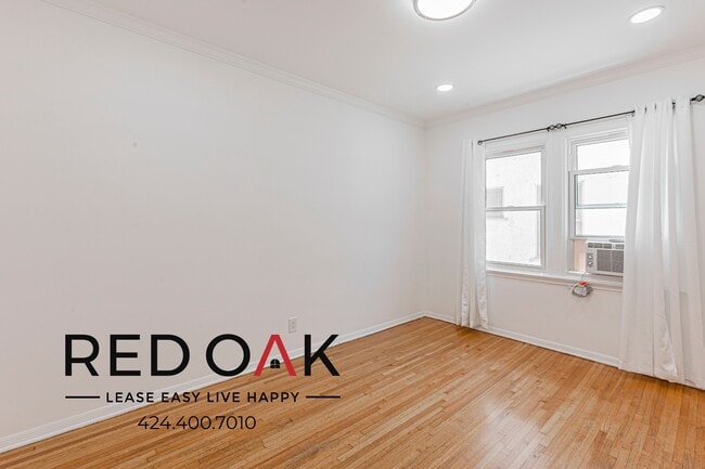 Building Photo - 336.5 N Curson Ave