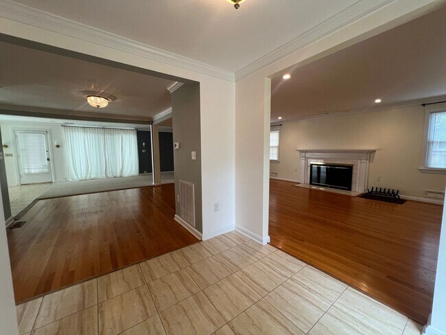 Foto del edificio - LAKEWOOD