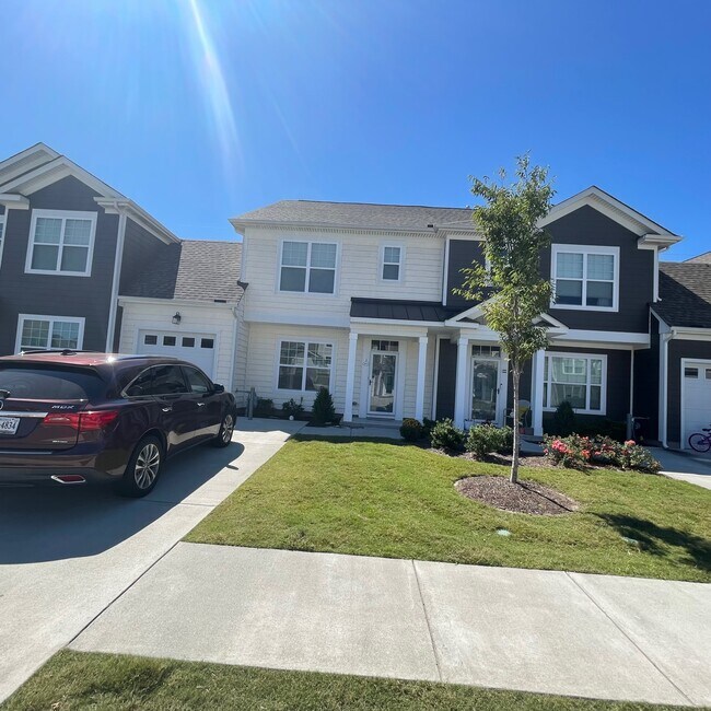 Building Photo - 413 Heartfield Dr