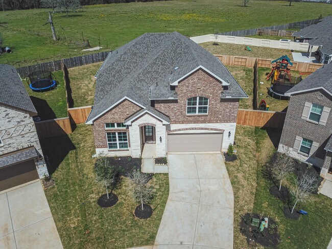 Foto del edificio - 2016 Woodland Park Ct