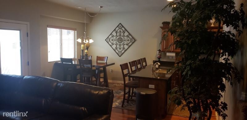 Primary Photo - 3 br, 2 bath Townhome - 5473 Aspen Meadow Ln