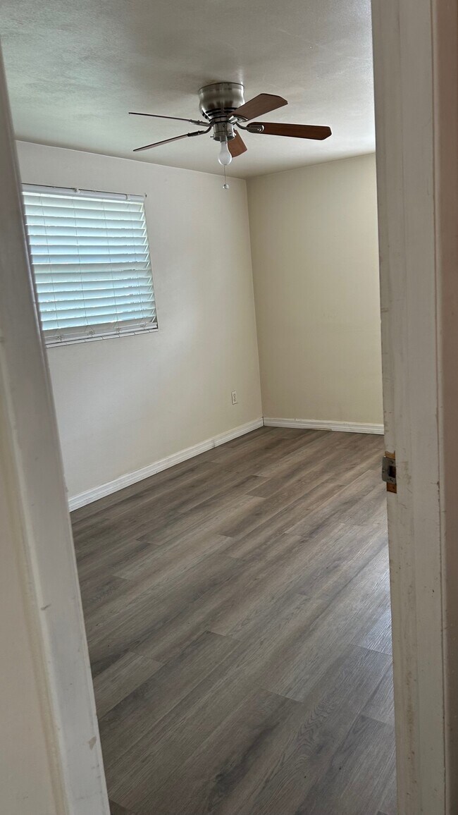 Foto del edificio - 4706 Blossom Dr