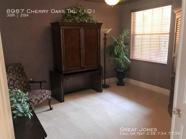 Building Photo - 8987 Cherry Oaks Trl