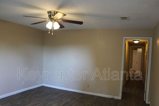 Foto del edificio - 1155 United Ave SE