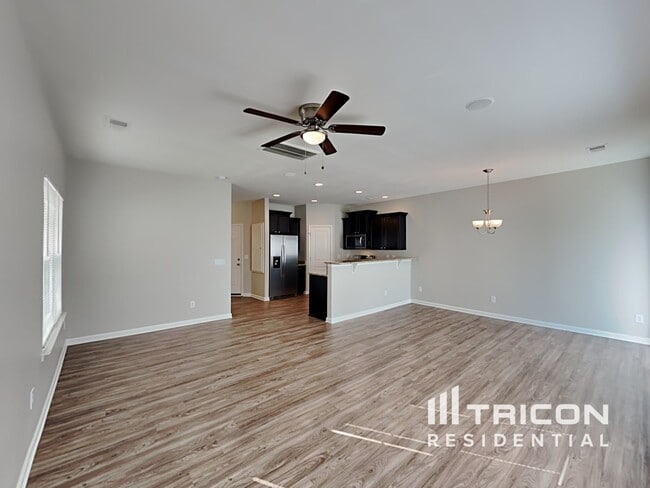 Building Photo - 413 Laurel Leaf Dr