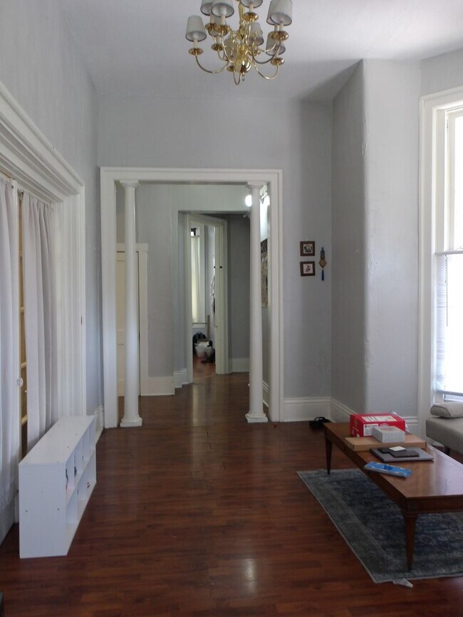 Foto del edificio - 517 St Catherine St