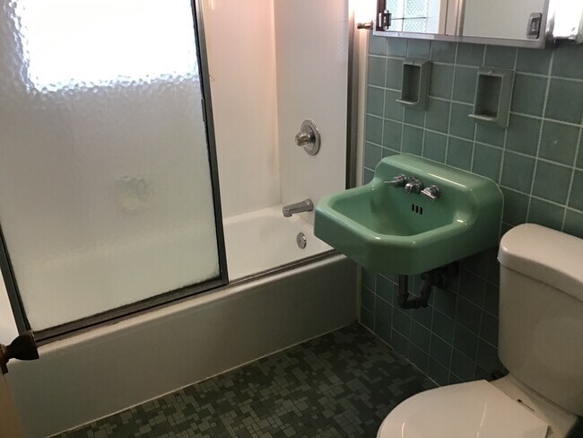 Foto del edificio - 3727 N 87th St