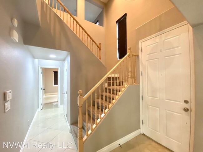 Building Photo - 4 br, 3 bath House - 6578 Mercutio Court