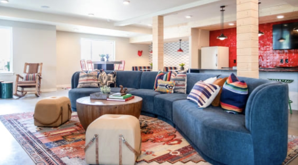 Clubhouse - 11398 SE Pleasant Valley Pky
