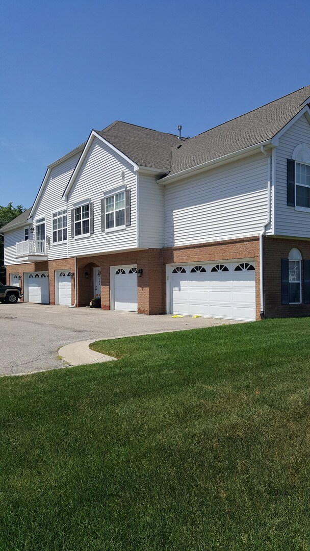 Foto del edificio - COMING SOON!! BEAUTIFUL 2 BEDROOM 2 BATH CONDO!