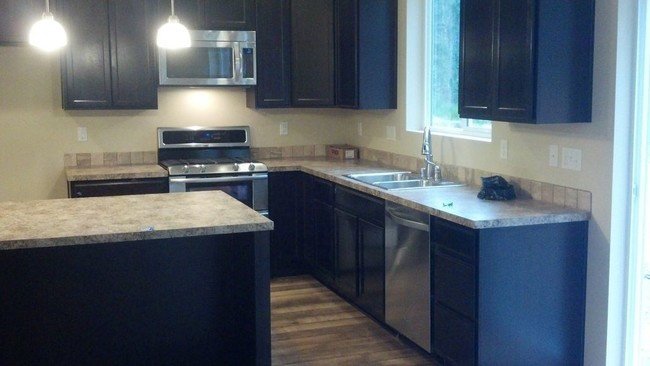 Building Photo - 4 br, 2.5 bath House - 131 Pickford Place SW