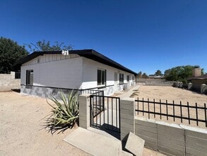Building Photo - 421 Juniper St