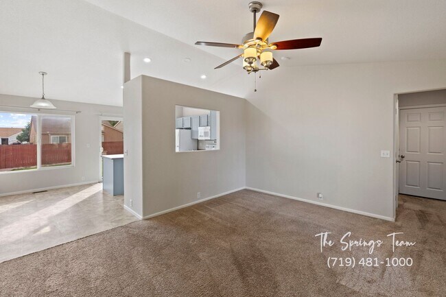 Building Photo - Charming Ranch-Style Home with AC on Cul-d...