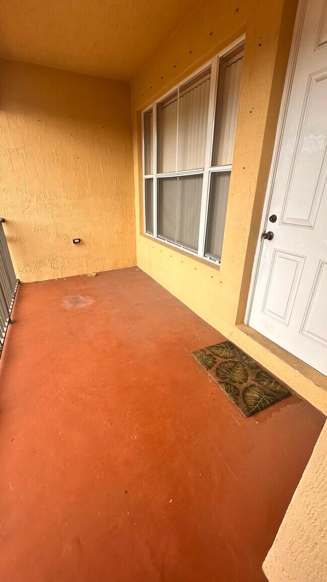 3553 Forest Hill Blvd Unit 36, West Palm Beach, FL 33406 Condo for