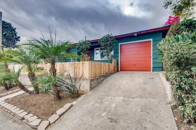Building Photo - 4303 Montalvo St
