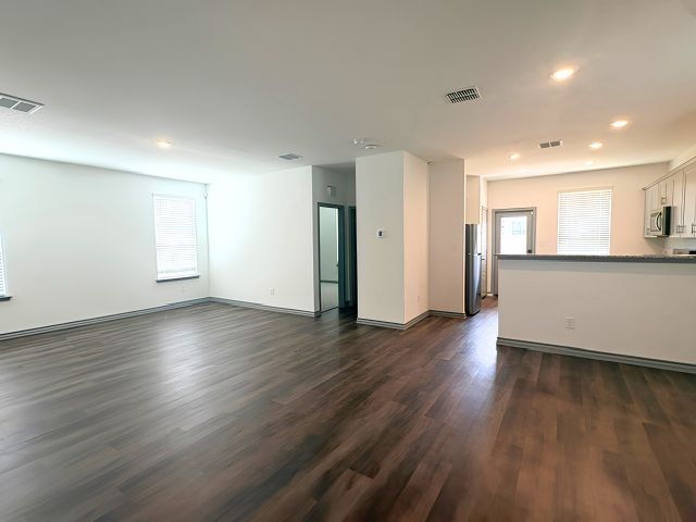 Building Photo - Like New 4 Bedroom Home in Corley Farms with First Floor Primary and Game Room