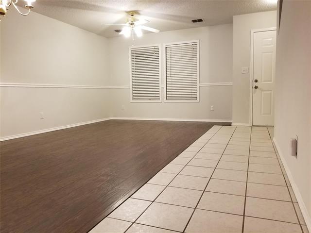 Foto del edificio - 4504 Cedar Crest Dr