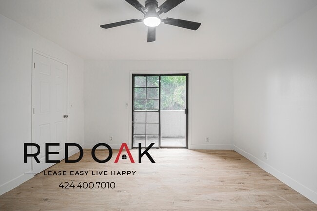 Building Photo - 4651 Cahuenga Blvd