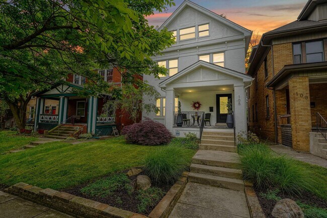 Building Photo - 105 Winner Ave