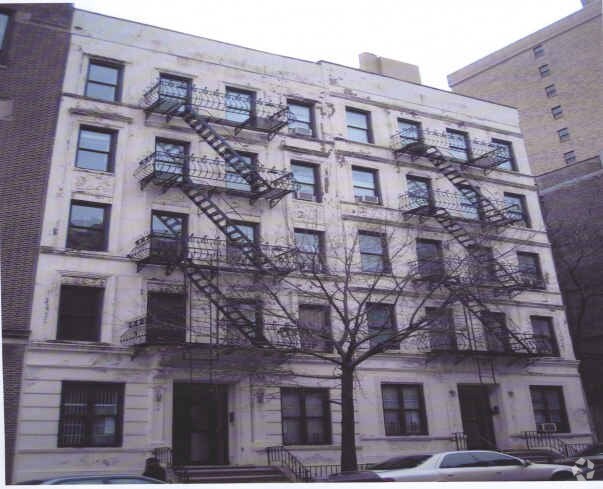 Building Photo - 112-114 E 97th St