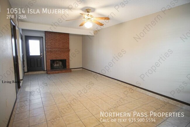 Building Photo - 2 Bedroom Eastside Duplex