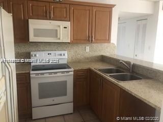 Foto del edificio - 8075 NW 7th St