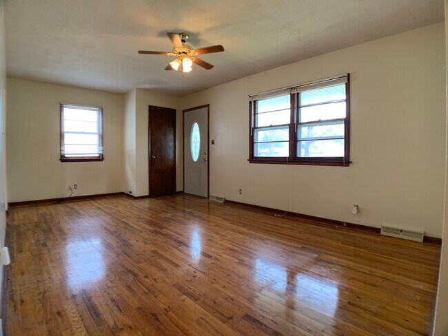 Foto del edificio - 2912 E 36th Ct