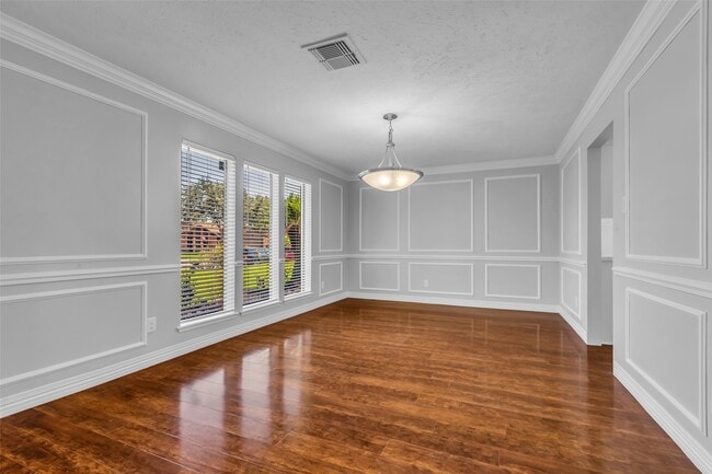 Building Photo - 11110 Sageknight Dr