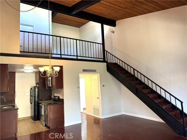 Foto del edificio - 5460 White Oak Ave