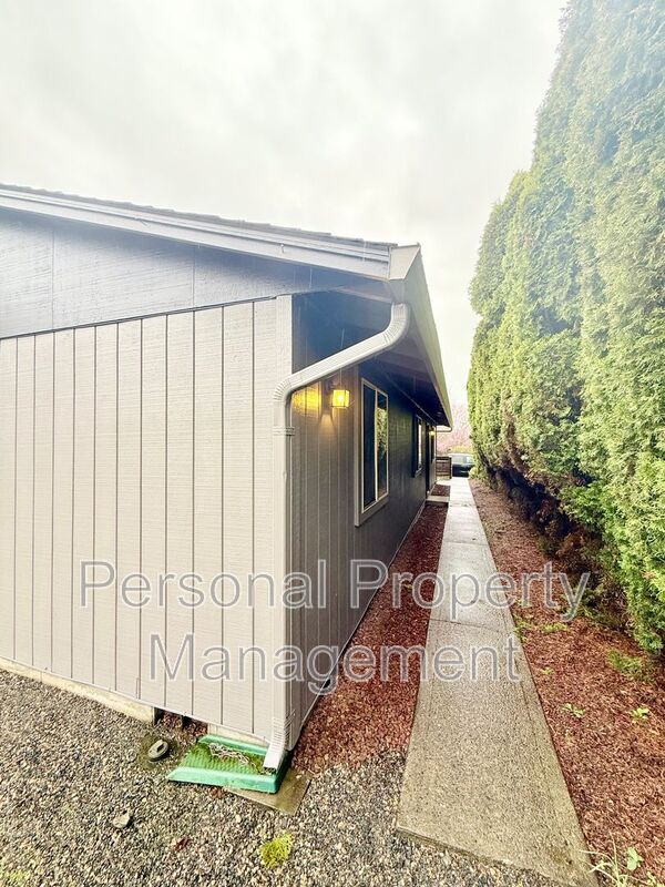 Foto del edificio - 708 W 31st St