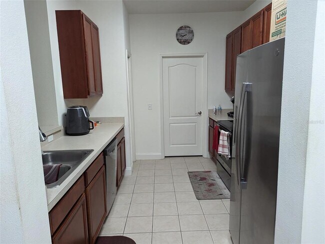 Building Photo - 9091 Iron Oak Ave