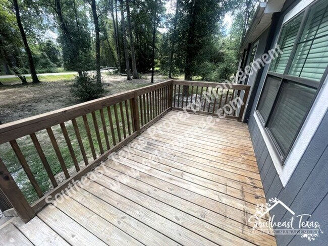 Foto del edificio - 4740 Ariola Ln