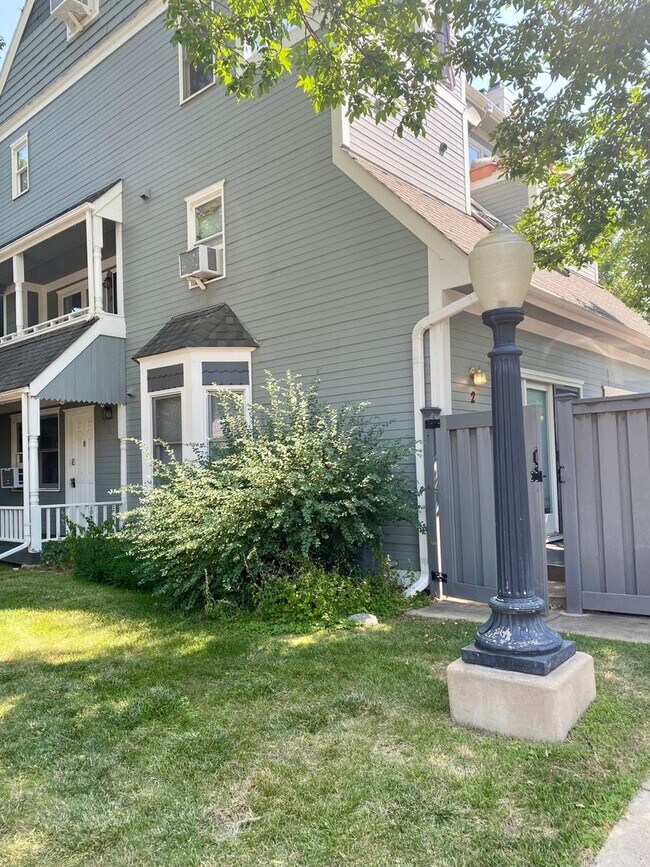 Building Photo - 1430 18th St