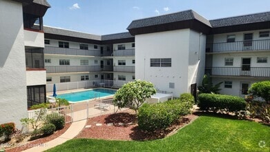 Building Photo - 725 Port Malabar Blvd NE