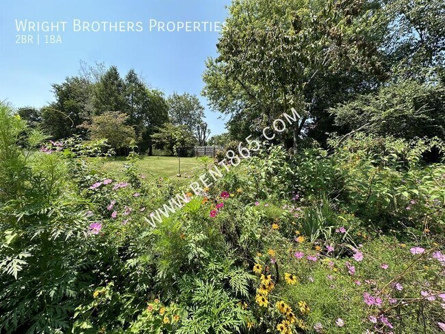 Building Photo - 2525 Bernhurst Dr