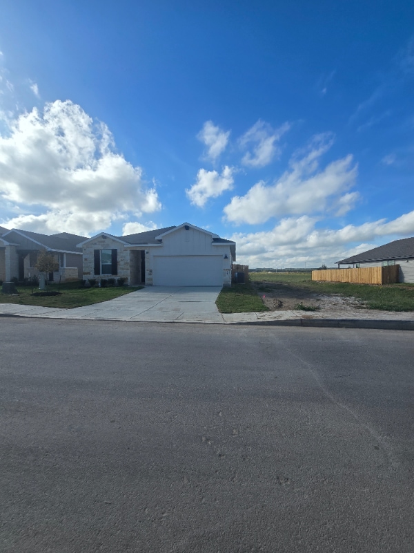 Foto principal - 810 Shatterhand Blvd